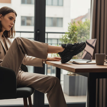 No Stress NS1 black running shoe